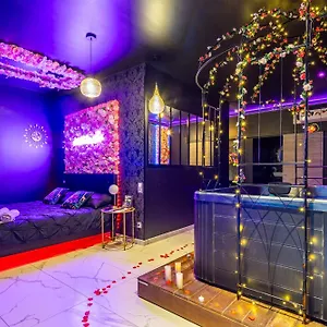  Love hôtel Sweet Secret's Jacuzzi